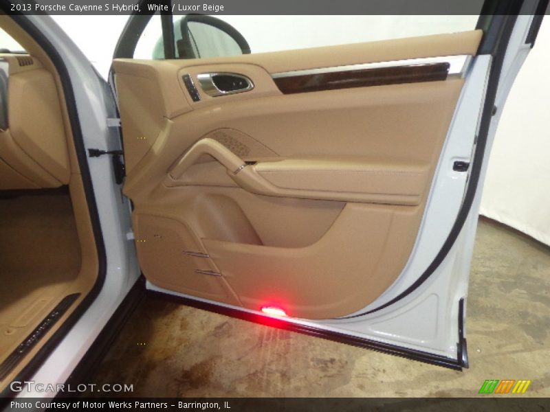 White / Luxor Beige 2013 Porsche Cayenne S Hybrid