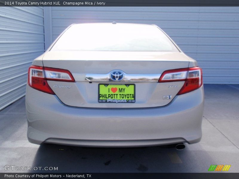 Champagne Mica / Ivory 2014 Toyota Camry Hybrid XLE