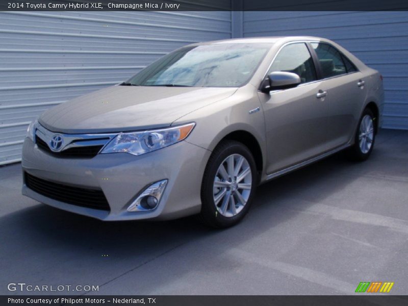 Champagne Mica / Ivory 2014 Toyota Camry Hybrid XLE