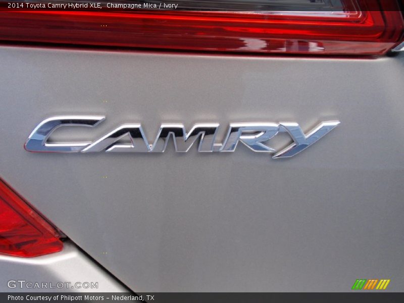 Champagne Mica / Ivory 2014 Toyota Camry Hybrid XLE