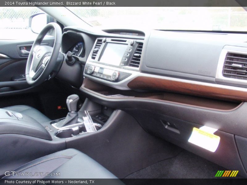 Dashboard of 2014 Highlander Limited
