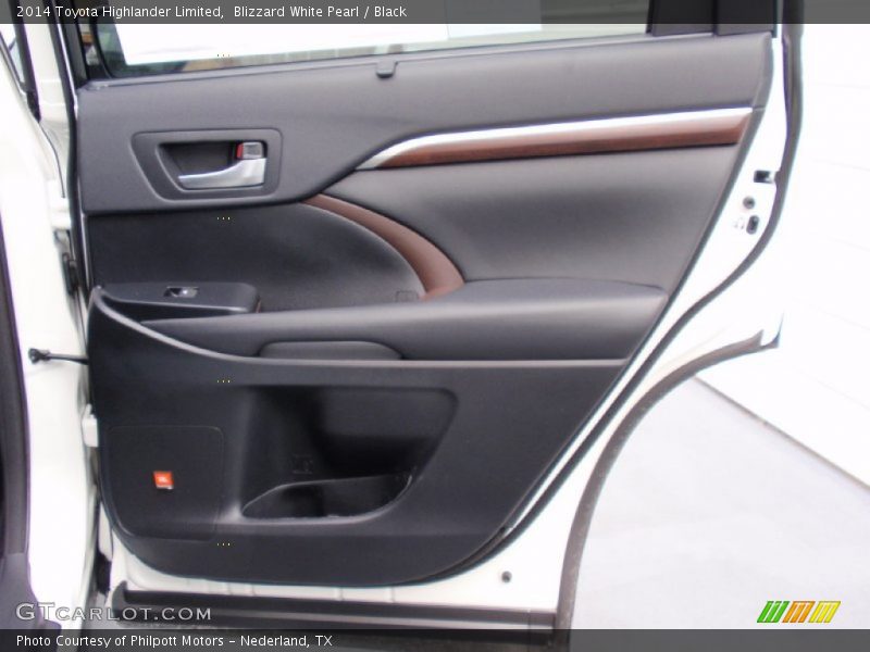 Door Panel of 2014 Highlander Limited