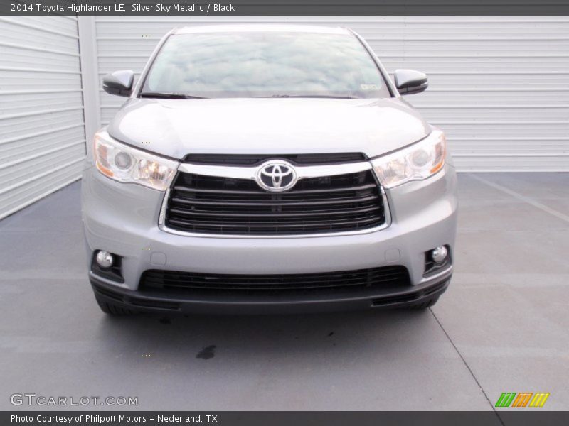 Silver Sky Metallic / Black 2014 Toyota Highlander LE
