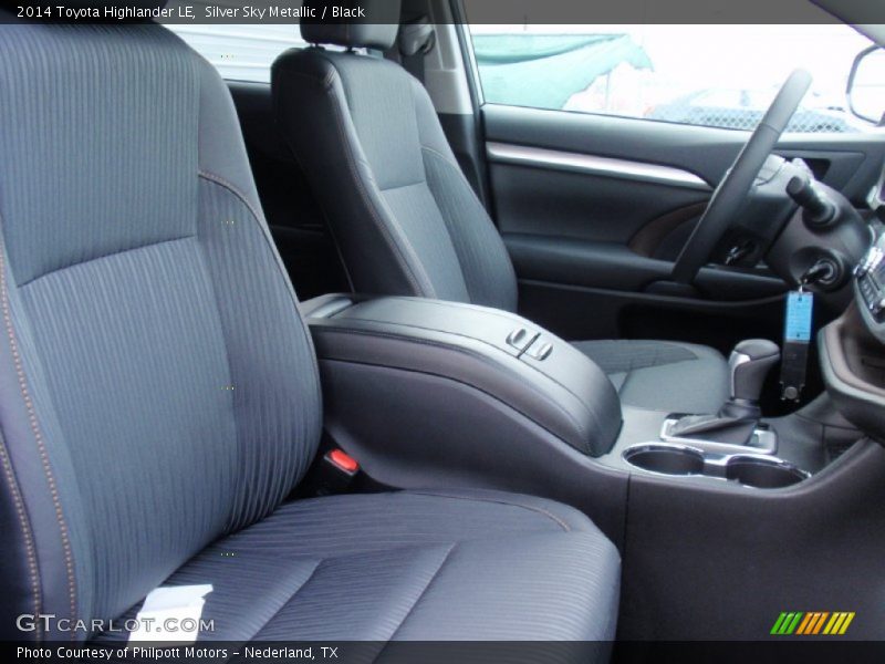 Silver Sky Metallic / Black 2014 Toyota Highlander LE