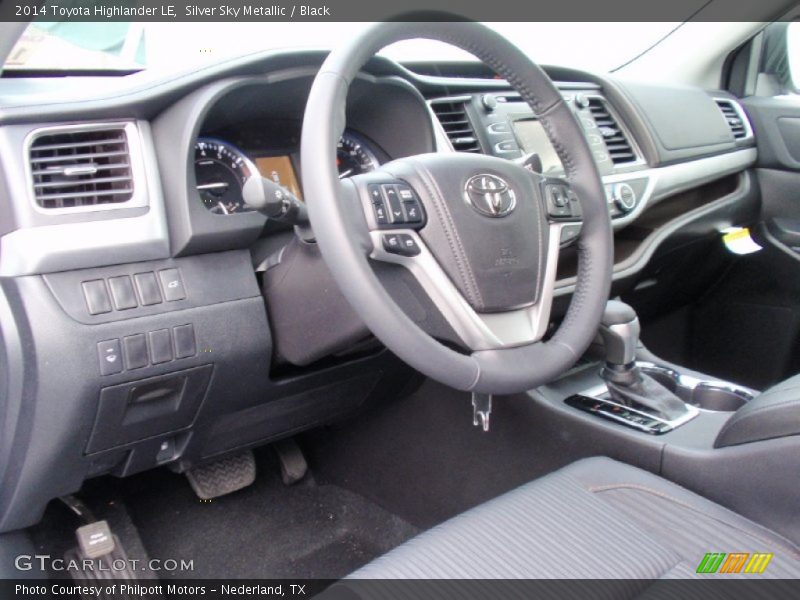 Silver Sky Metallic / Black 2014 Toyota Highlander LE