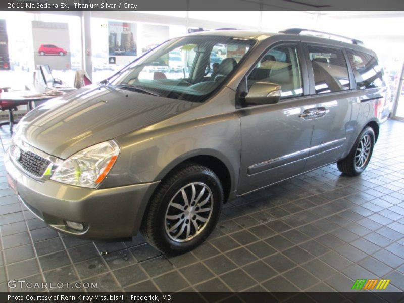 Titanium Silver / Gray 2011 Kia Sedona EX