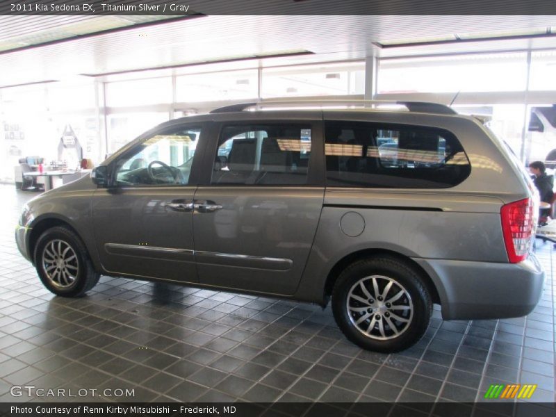 Titanium Silver / Gray 2011 Kia Sedona EX