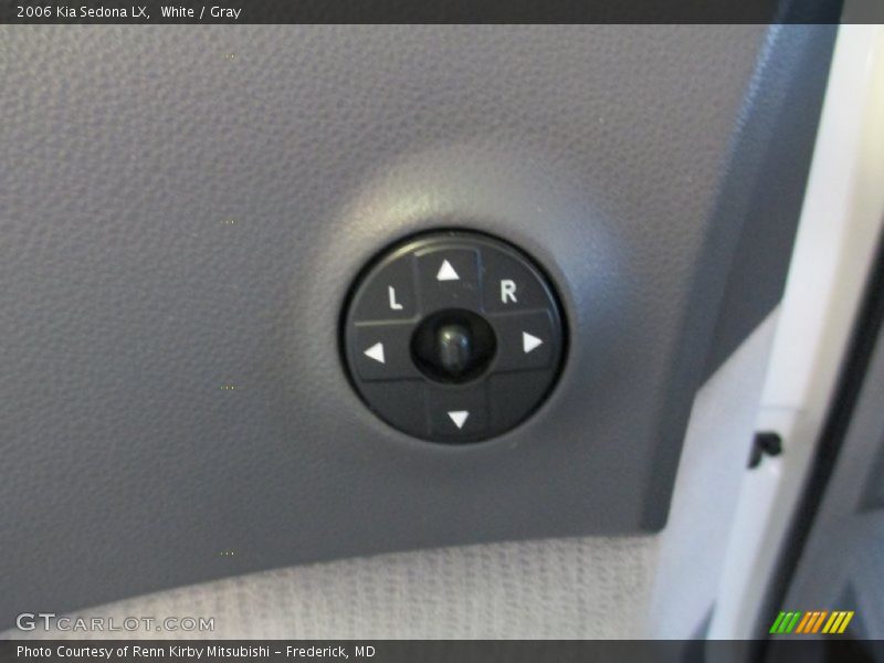 White / Gray 2006 Kia Sedona LX