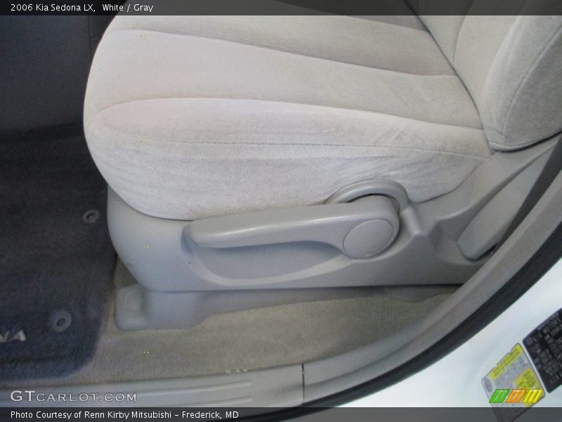 White / Gray 2006 Kia Sedona LX