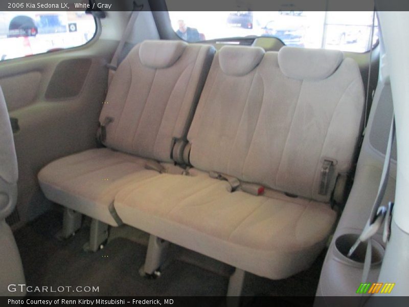 White / Gray 2006 Kia Sedona LX