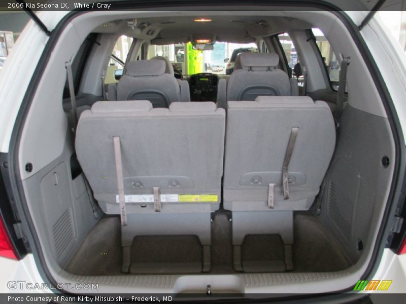 White / Gray 2006 Kia Sedona LX