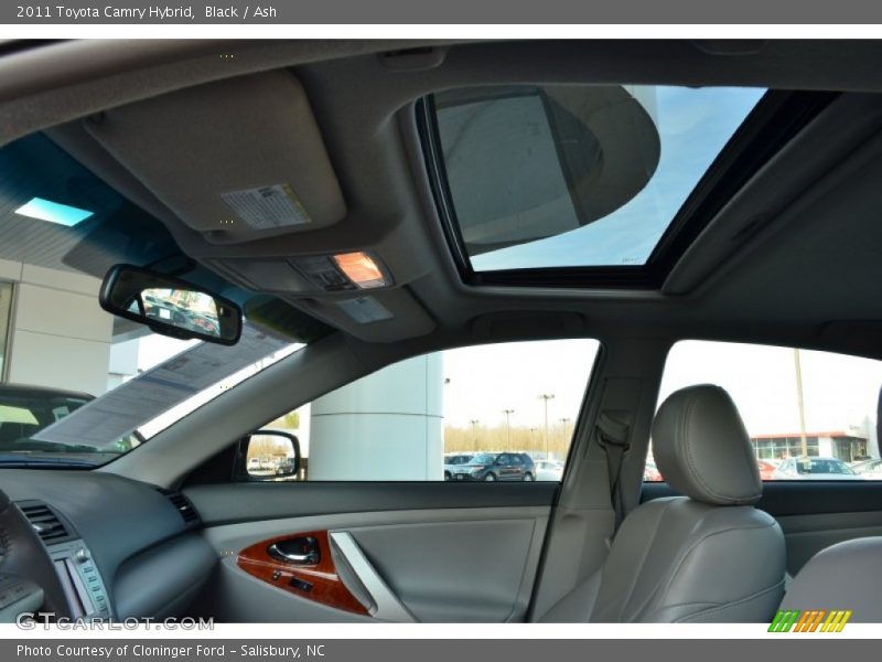 Black / Ash 2011 Toyota Camry Hybrid