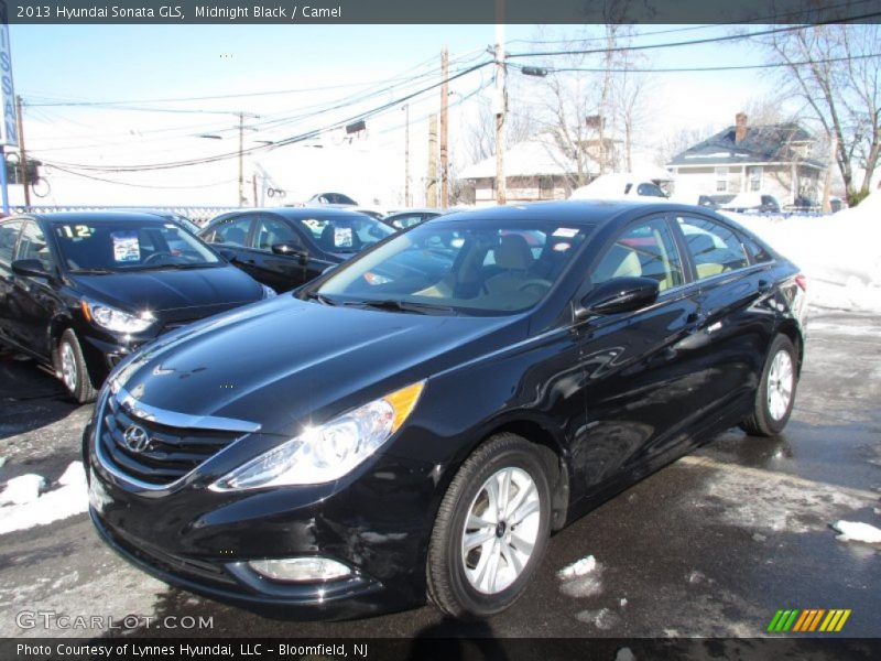 Front 3/4 View of 2013 Sonata GLS