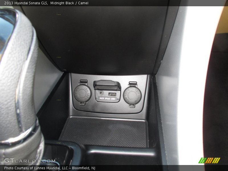 Midnight Black / Camel 2013 Hyundai Sonata GLS