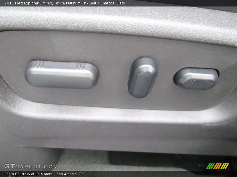 White Platinum Tri-Coat / Charcoal Black 2013 Ford Explorer Limited