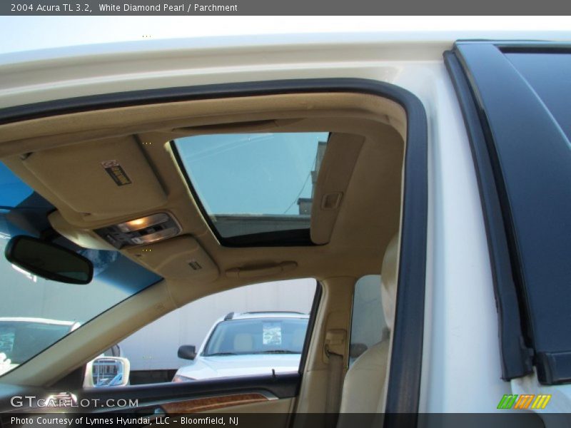 White Diamond Pearl / Parchment 2004 Acura TL 3.2