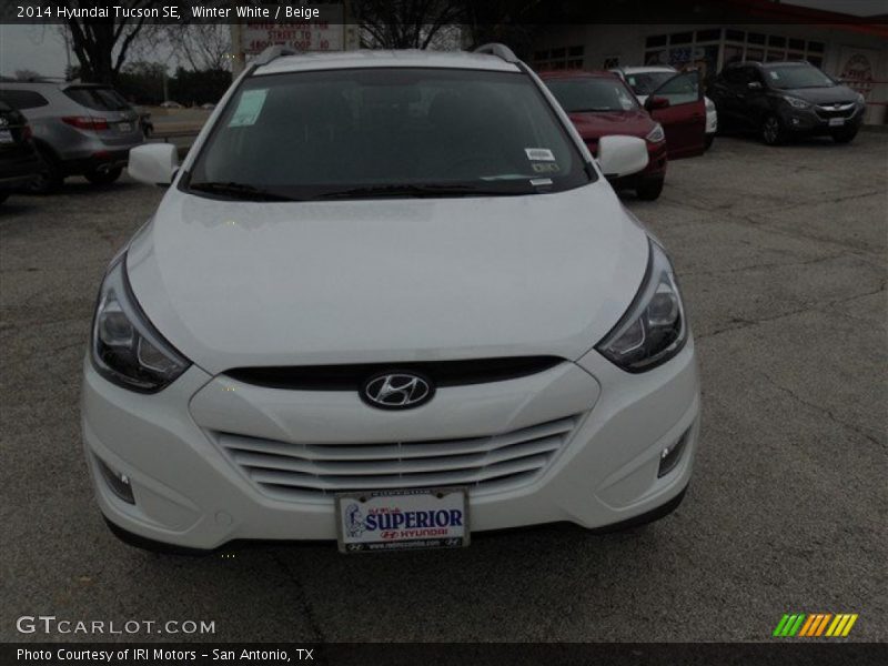 Winter White / Beige 2014 Hyundai Tucson SE