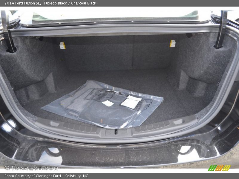 Tuxedo Black / Charcoal Black 2014 Ford Fusion SE