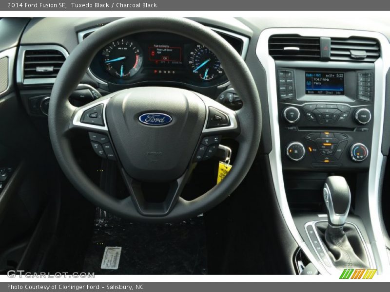 Tuxedo Black / Charcoal Black 2014 Ford Fusion SE