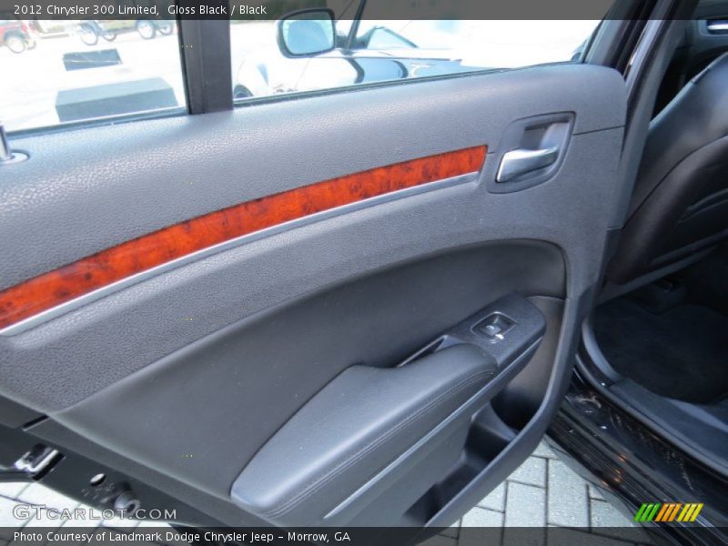 Gloss Black / Black 2012 Chrysler 300 Limited