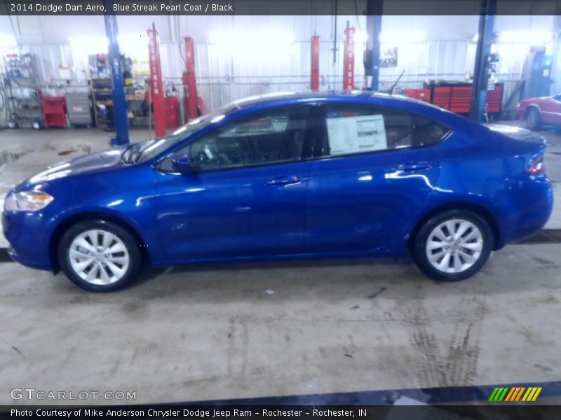 Blue Streak Pearl Coat / Black 2014 Dodge Dart Aero
