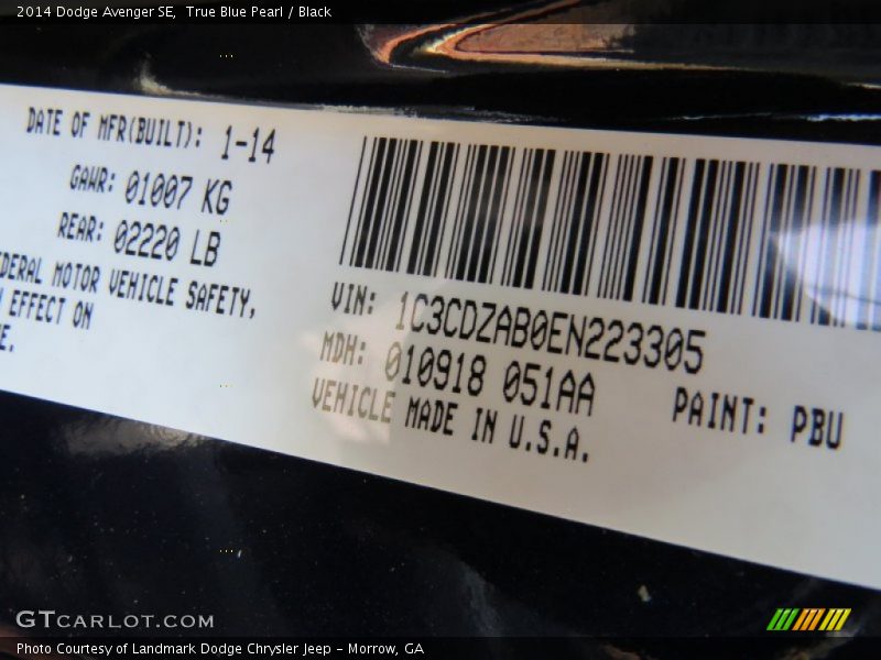 True Blue Pearl / Black 2014 Dodge Avenger SE