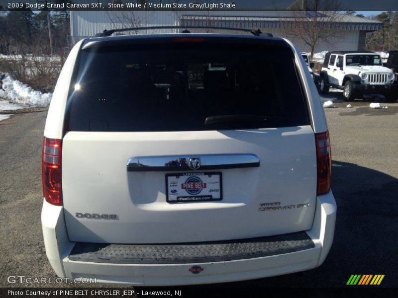 Stone White / Medium Slate Gray/Light Shale 2009 Dodge Grand Caravan SXT