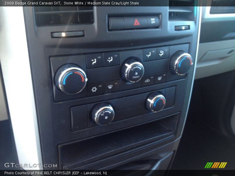 Stone White / Medium Slate Gray/Light Shale 2009 Dodge Grand Caravan SXT