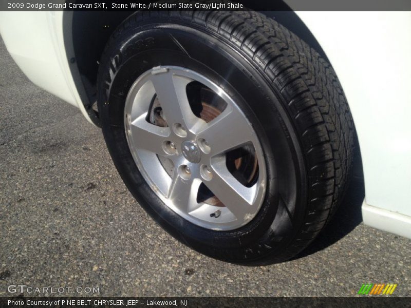 Stone White / Medium Slate Gray/Light Shale 2009 Dodge Grand Caravan SXT