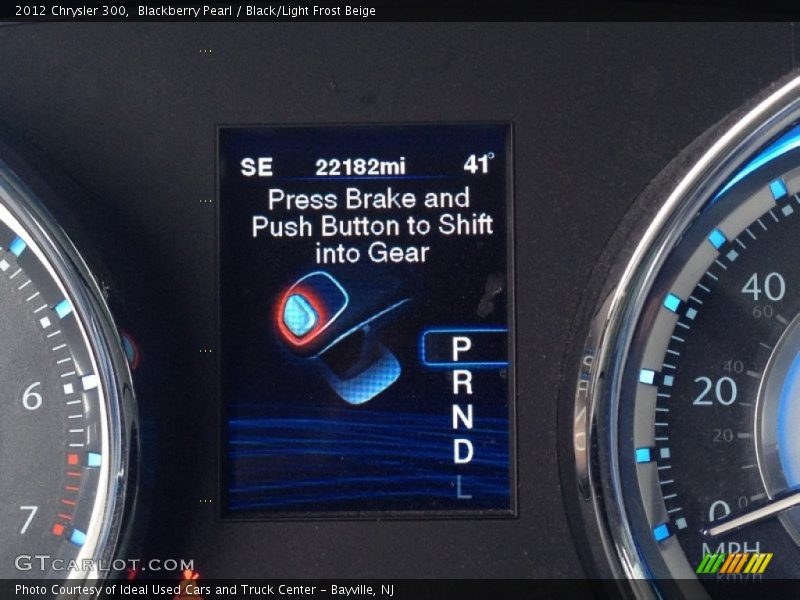 Blackberry Pearl / Black/Light Frost Beige 2012 Chrysler 300