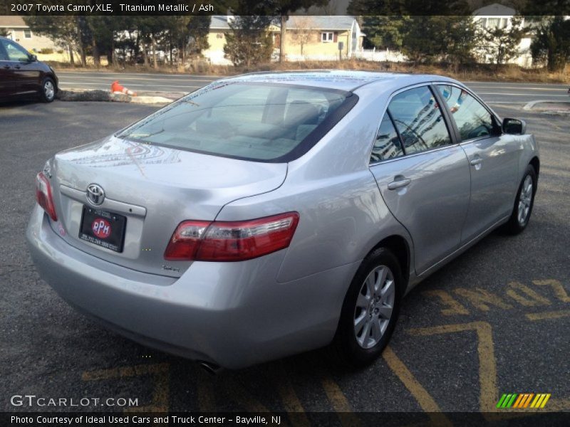 Titanium Metallic / Ash 2007 Toyota Camry XLE