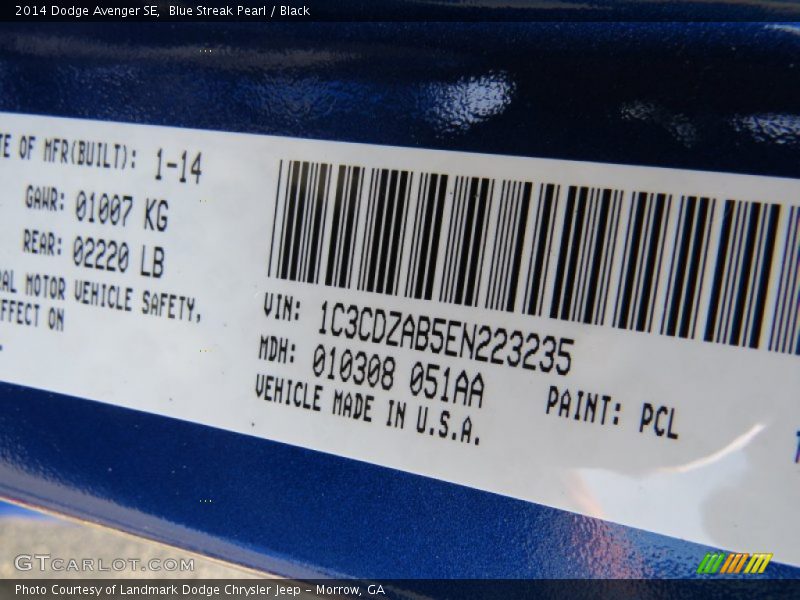 Blue Streak Pearl / Black 2014 Dodge Avenger SE