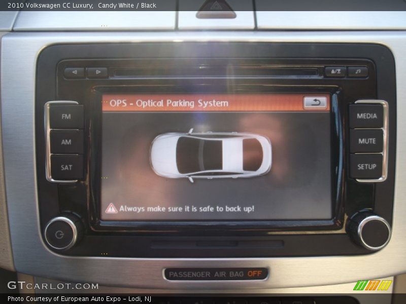 Candy White / Black 2010 Volkswagen CC Luxury