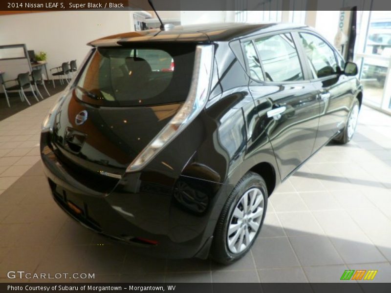 Super Black / Black 2014 Nissan LEAF S