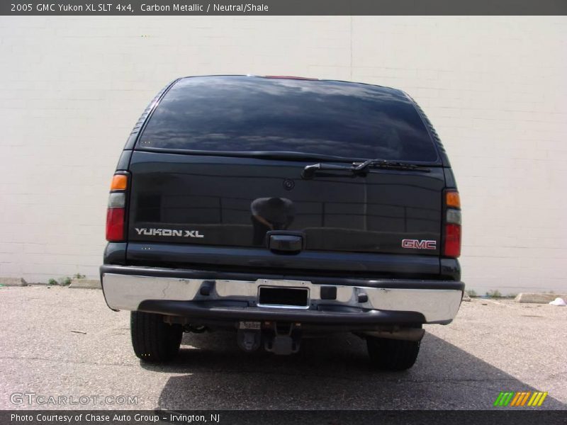 Carbon Metallic / Neutral/Shale 2005 GMC Yukon XL SLT 4x4
