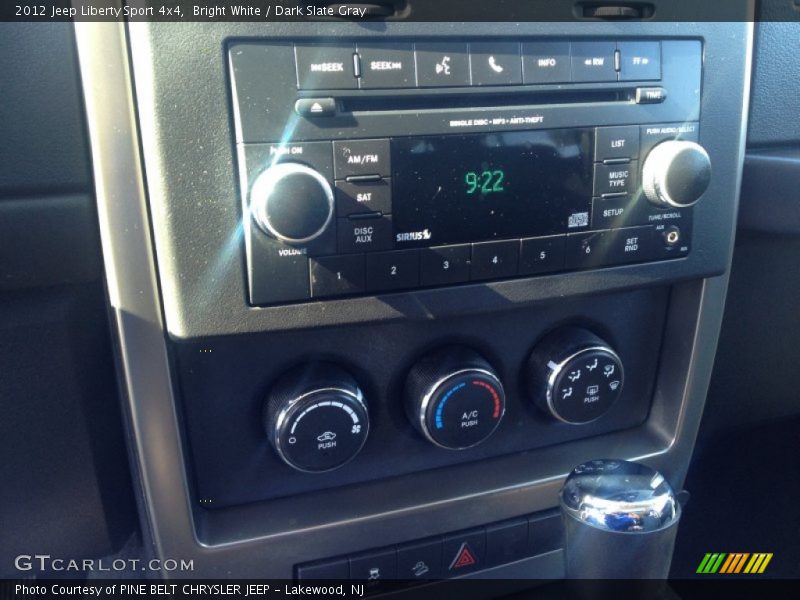 Bright White / Dark Slate Gray 2012 Jeep Liberty Sport 4x4