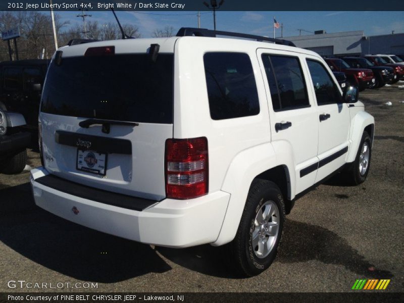 Bright White / Dark Slate Gray 2012 Jeep Liberty Sport 4x4