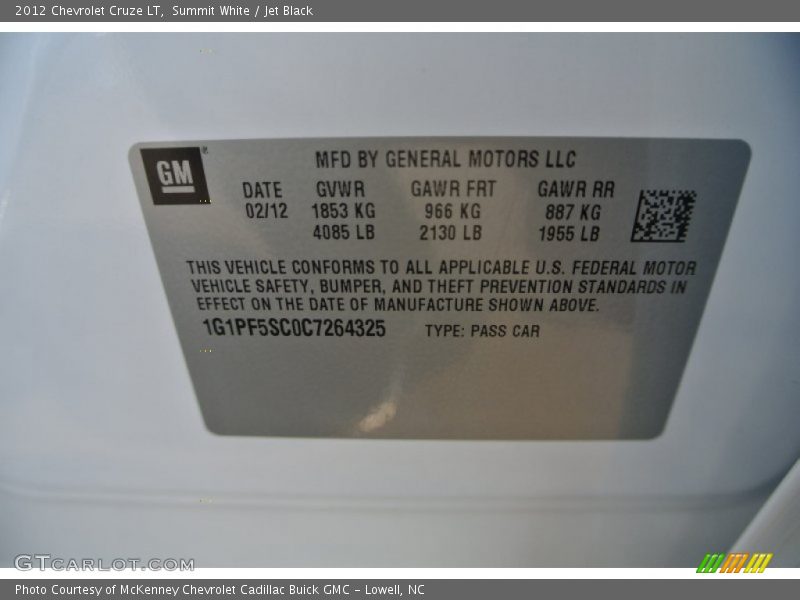 Summit White / Jet Black 2012 Chevrolet Cruze LT