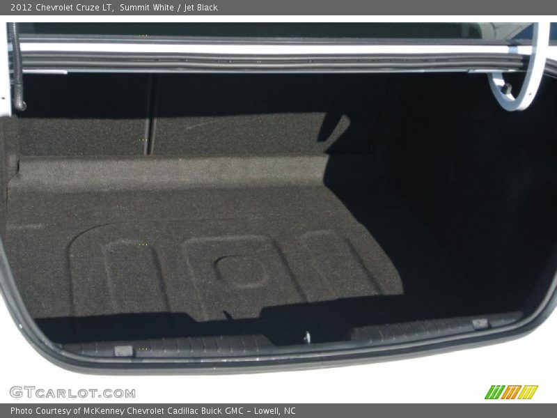 Summit White / Jet Black 2012 Chevrolet Cruze LT
