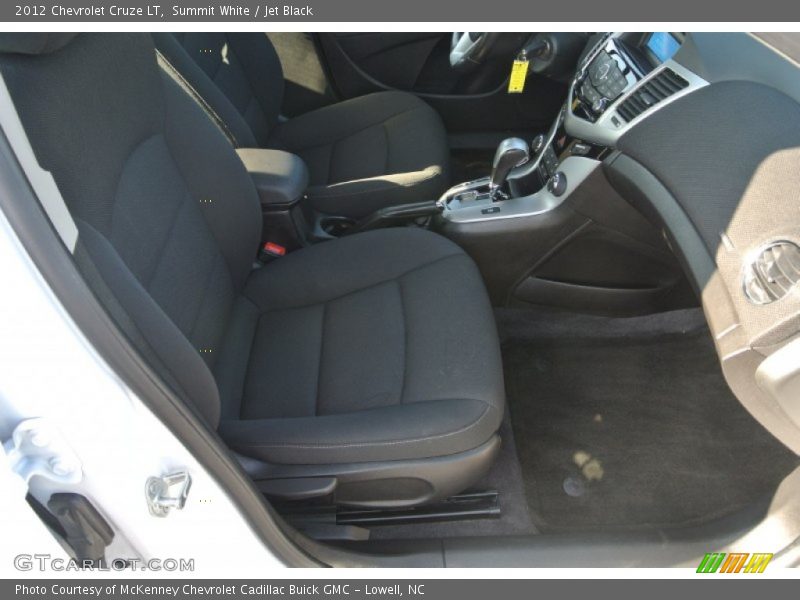 Summit White / Jet Black 2012 Chevrolet Cruze LT