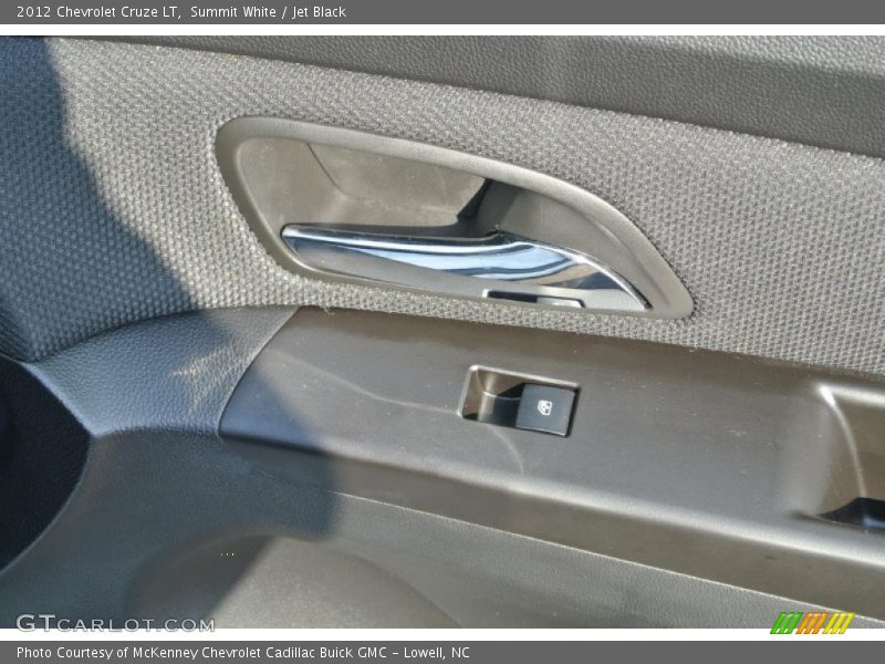 Summit White / Jet Black 2012 Chevrolet Cruze LT