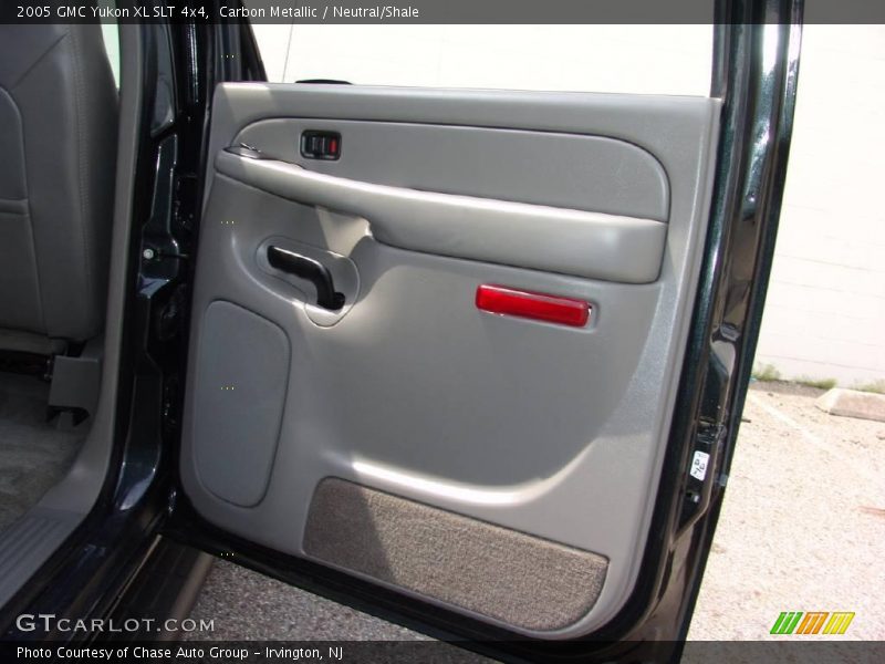 Carbon Metallic / Neutral/Shale 2005 GMC Yukon XL SLT 4x4