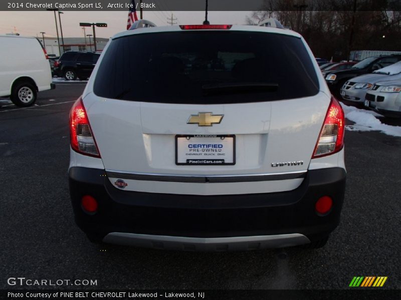 Arctic Ice / Black 2014 Chevrolet Captiva Sport LS