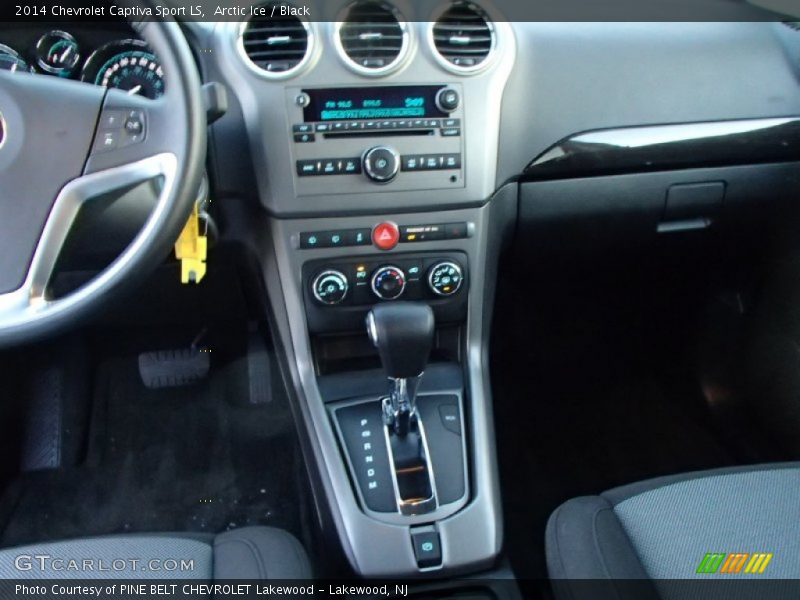 Arctic Ice / Black 2014 Chevrolet Captiva Sport LS