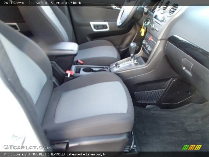 Arctic Ice / Black 2014 Chevrolet Captiva Sport LS