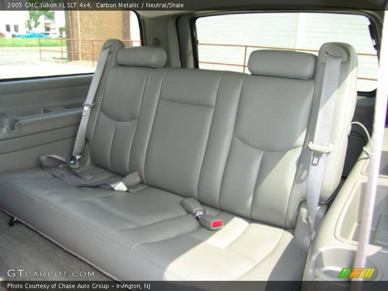 Carbon Metallic / Neutral/Shale 2005 GMC Yukon XL SLT 4x4
