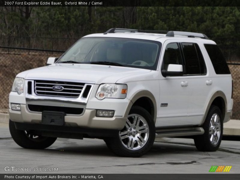 Front 3/4 View of 2007 Explorer Eddie Bauer