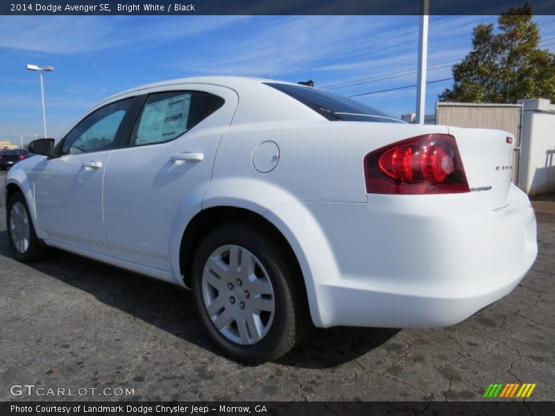 Bright White / Black 2014 Dodge Avenger SE