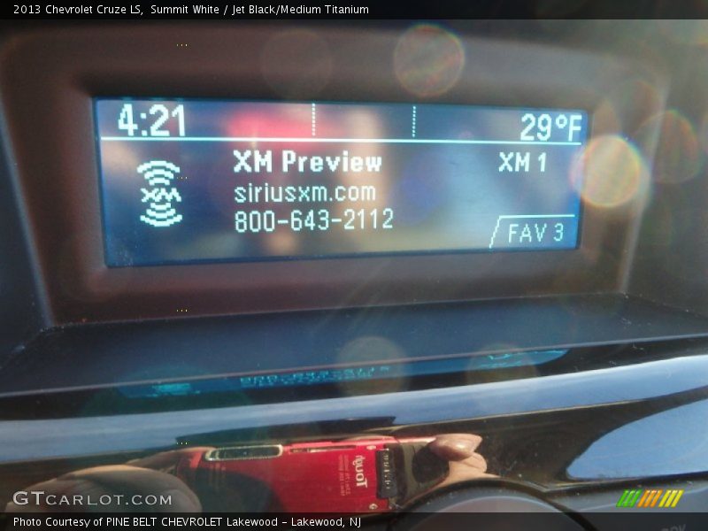 Summit White / Jet Black/Medium Titanium 2013 Chevrolet Cruze LS