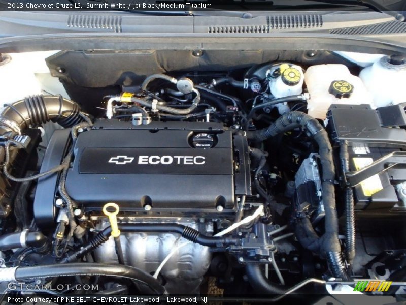 Summit White / Jet Black/Medium Titanium 2013 Chevrolet Cruze LS